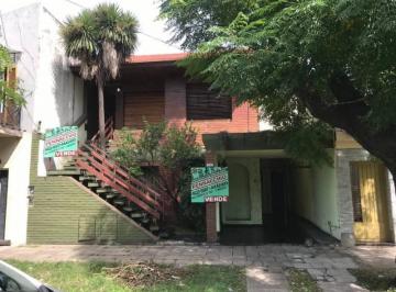 PH · 90m² · 3 Ambientes · PH 3 Amb C/patio y Quincho S/expensas