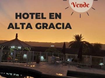 Hotel · 2132m² · 32 Ambientes · 40 Cocheras · Hotel en Venta en Alta Gracia I m P E R D I B L E!