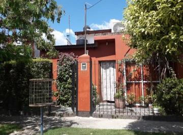 Casa · 120m² · 5 Ambientes · 1 Cochera · Casa en Venta en Virreyes