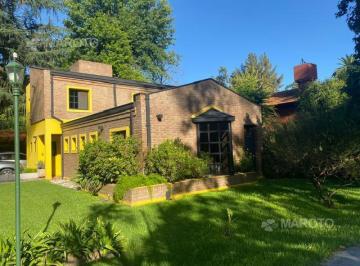 Casa · 162m² · 6 Ambientes · 2 Cocheras · Casa en Venta en Barrio Rincon de Maschwitz - Maroto Propiedades