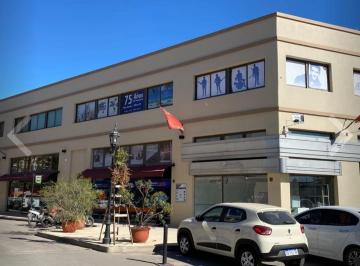 Oficina comercial · 102m² · 1 Ambiente · Oficina en Importante Oficina en Plaza Canning