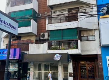 Departamento de 2 ambientes, Lomas de Zamora · Av H. Yrigoyen 8852 - Lomas de Zamora / Depto de 2 Amb Centrico
