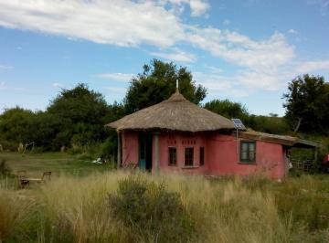 Campo · 75000m² · 2 Ambientes · Campo con Casa, Molino y Tanque Australiano en Ojo de Agua.