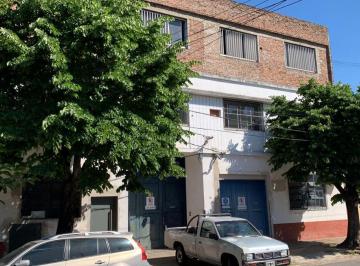 Bodega-Galpón · 1106m² · 8 Cocheras · Olivos - Inmueble Industrial Apto Desarrollo - Zonificación R2 / U14