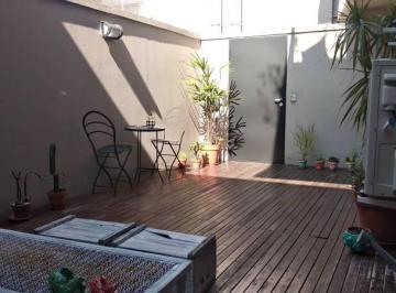 Departamento · 55m² · 2 Ambientes · 1 Cochera · 2 Ambientes Grande con Patio! Imperdible Tipo Casa!