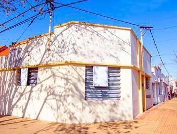 Casa · 95m² · 3 Ambientes · 1 Cochera · Casa en Venta - 2 Dorm. 1 Baño - Cochera - 109 m² - La Plata