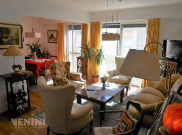 Departamento · 82m² · 4 Ambientes · Departamento de 4 Amb. con Balcón