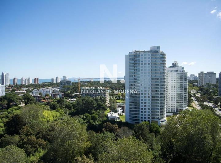 Departamento · 191m² · 5 Ambientes · 1 Cochera