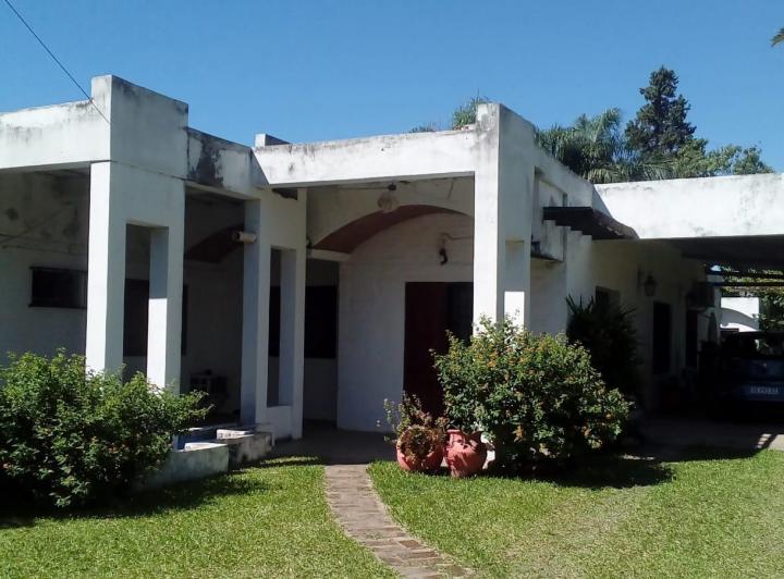 Casa · 350m² · 6 Ambientes · 2 Cocheras