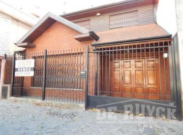 Casa · 188m² · 5 Ambientes · 1 Cochera · Chalet en Venta en Quilmes Este