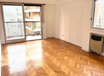 Departamento de 2 ambientes, Vicente López · Alquiler 2 Amb con Balcón a La Calle Alberdi 651