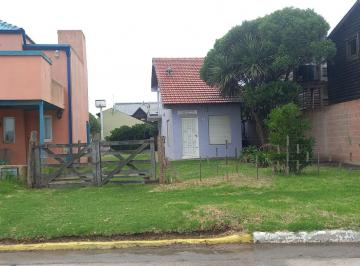 Casa de 3 ambientes, Santa Clara del Mar · Chalet