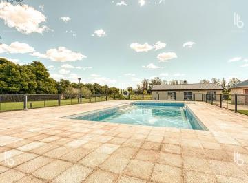 Terreno · 955m² · 1 Ambiente · 1 Cochera · Terreno Country Mar del Plata
