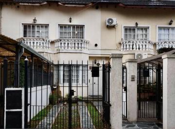 Casa · 120m² · 4 Ambientes · 1 Cochera · Casa en Venta en Quilmes Oeste, Quilmes, G. B. a. Zona Sur
