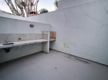 PH de 1 ambiente, Coghlan · Monoamb Divisible con Patio Sin Expensas