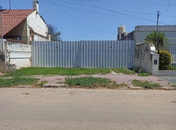 Terreno · 100m² · 1 Ambiente · Lote en Venta Barrio Jardin 370 m² Apto Construccion