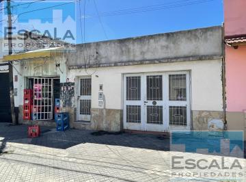 Casa · 100m² · 4 Ambientes · 1 Cochera · Casa de Dos Dorm con Patio y Cochera en Venta
