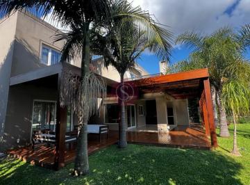Casa · 210m² · 5 Ambientes · 4 Cocheras · Casa en Venta en Villa Olivos