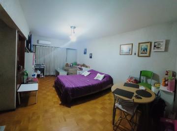 Departamento de 2 ambientes, Balvanera · 2 Amb Amplio con Balcón Sobre Av Independencia Al 2000 Caba