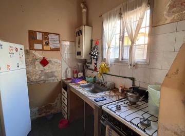 PH de 2 ambientes, Quilmes · Venta! PH en Don Bosco, Precio Accesible! Ideal Para Reciclar. Apto Credito!