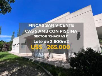 Casa · 2498m² · 5 Ambientes · 3 Cocheras · Casa en Fincas San Vicente - 5 Amb C/piscina