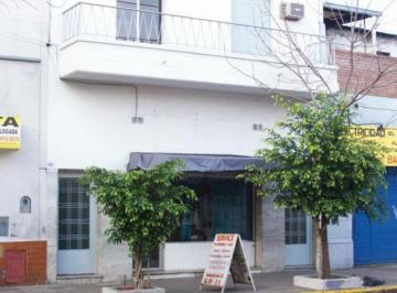 PH de 2 ambientes, Almagro · Almagro Alquilo 2 Amb y 1/2. Patio Cub. o Medio Ambiente. Dos Dorm. C/placard
