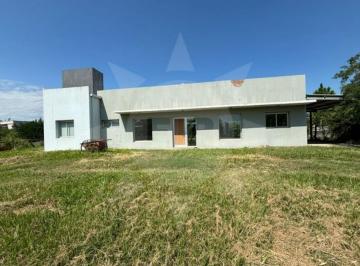 Casa · 200m² · 2 Ambientes · Casa 1 Dormitorio en Venta - Barrio Privado Aires del Llano