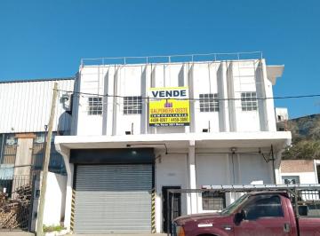 Bodega-Galpón , Ituzaingó · Excelente Galpón de 700 m, Acceso Oeste, Ituzaingo