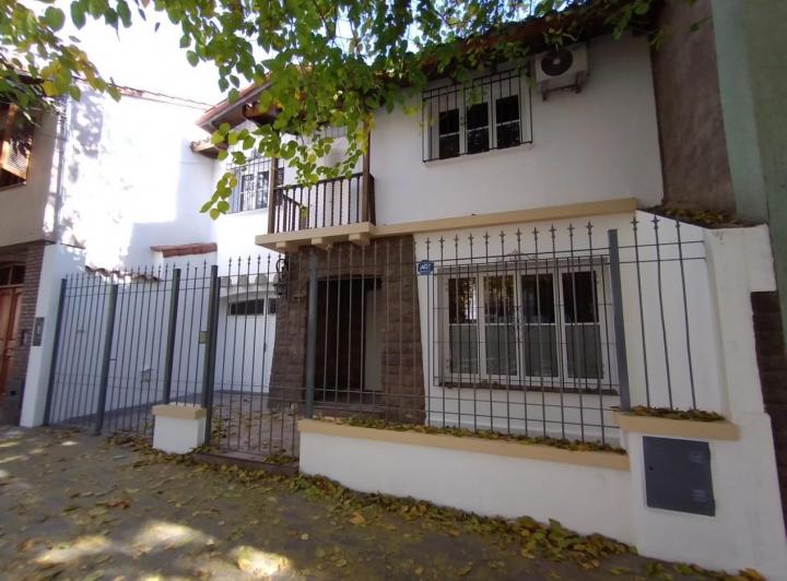 Casa · 202m² · 3 Dormitorios