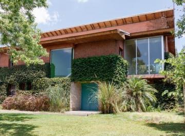 Casa · 220m² · 5 Ambientes · 1 Cochera · Barrio Galapagos Pilar Excelente Casa Venta U$d 269.000.