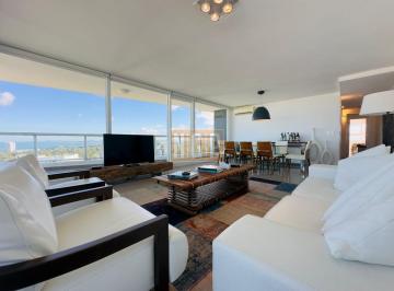 Foto1 · Penthouse en Venta, 3 Dorm. en Suite + Dependencia, Vista 360°.