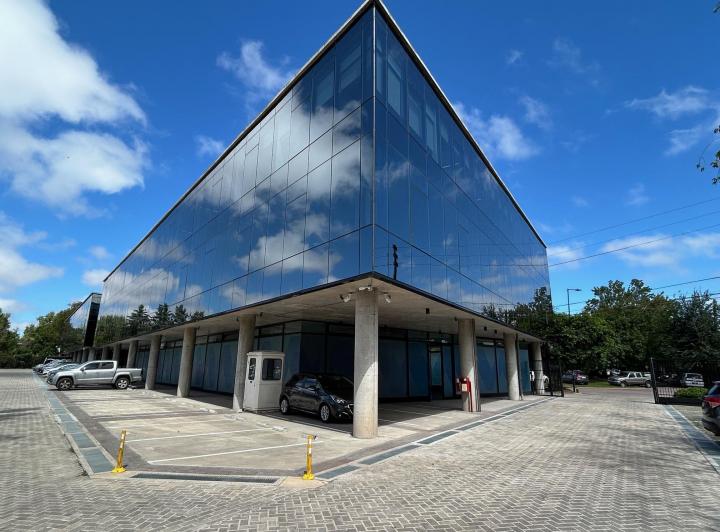 Oficina comercial · 1036m² · 20 Cocheras