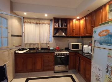 Casa de 5 ambientes, Quilmes · Casa de 4 Ambientes en Venta en Quilmes