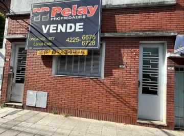 Casa de 4 ambientes, Lanús · Ideal Inv o Vivienda Casa 4 Amb Al Fte C/patio C/ Parrilla y Garage lanus Este