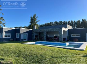 Casa · 176m² · 4 Ambientes · Casa en Venta en Miralagos Club de Campo Uf 68 - Fondo Laguna!