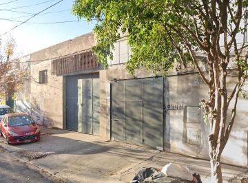 Bodega-Galpón · 340m² · Galpon en Zona Industrial 340 m Cubiertos + Oficina