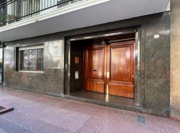 Departamento de 4 ambientes, Barrio Norte · Ecuador y Santa Fe 4amb C/dep Balcon 1er Piso Frente Patio