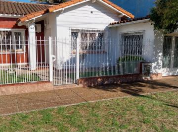 Casa de 4 ambientes, Lomas de Zamora · Dueño Directo – Venta Directa/permuta. Sin Costos de Intermediación o Comisión.