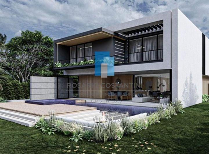 Casa · 550m² · 10 Ambientes · 2 Cocheras