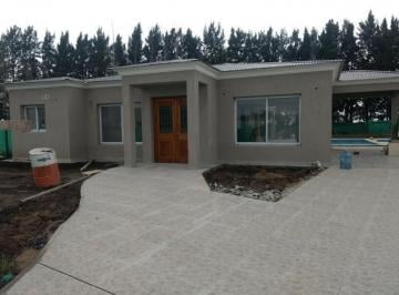 RRA-RR1-653_2 · Casa en Venta Barrio Privado Santa Ines - Canning