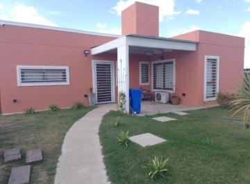 Casa · 360m² · 4 Ambientes · 1 Cochera · Casa en Venta - 3 Dorm. 2 Baños - Parque - 360 m² - Alejandro Korn