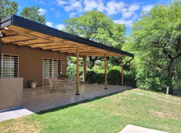 Casa · 400m² · 4 Ambientes · Casa en Alquiler Temporal, Villa Allende Golf, Condor Alto