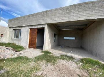 Casa · 180m² · 3 Ambientes · 1 Cochera · Casa en Venta 2 Dorm. 2 Baños 1 Cochera - 400 m² - San Miguel del Monte
