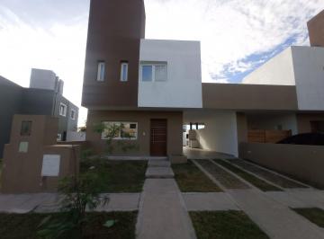Casa de 4 ambientes, Córdoba · Alquiler San Ignacio Village - 3 Dorm. - Duplex - Manantiales