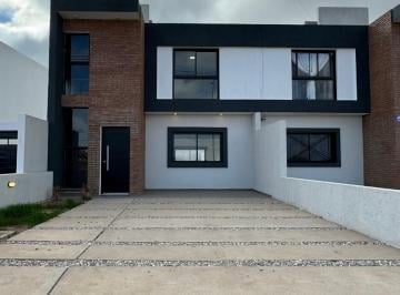 Casa de 2 ambientes, Córdoba · Duplex en Alquiler 2 Dorm. en Valle Cercano