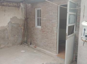 Casa · 80m² · 3 Ambientes · Anton Martin 2700 Oportunidad Primera Vivienda o Inversion!