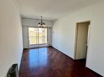 Departamento de 3 ambientes, Rosario · Alquiler - Salta y Pte. Roca - 2 Dorm.