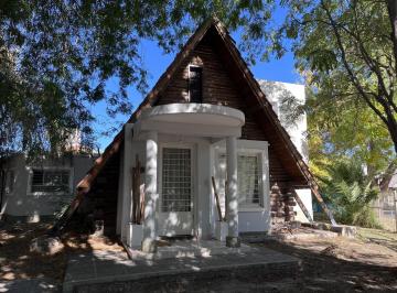 Casa · 120m² · 6 Ambientes · 1 Cochera · Alquiler Casa de 3 Dorm. en Manzanar - Cipolletti