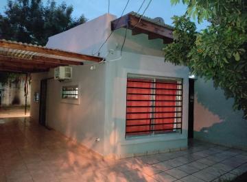 Casa · 90m² · 5 Ambientes · 3 Cocheras · Casa en Venta - 3 Dorm. 1 Baño 3 Cocheras - 110 m² - Esteban Echeverria