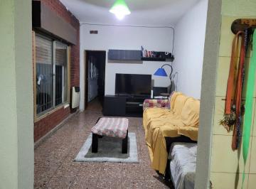 Casa · 100m² · 2 Ambientes · 1 Cochera · Casa en Venta - 1 Dormitorio 1 Baño 1 Cochera - 160 m² - La Matanza